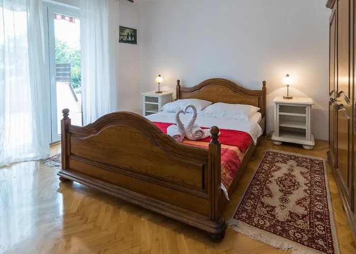 Karabaic Krk Apartment