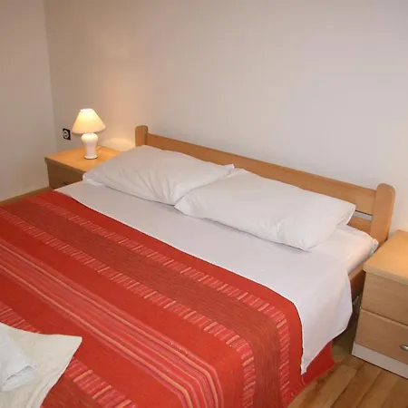 شقة Karabaic Krk *