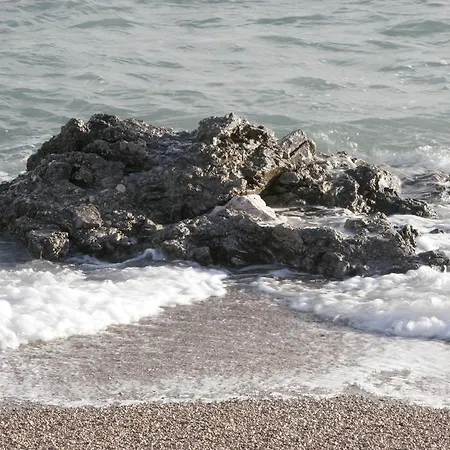 شقة Karabaic Krk كرك