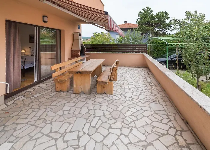 דירה Karabaic Krk *