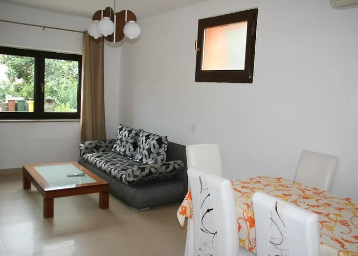 아파트 Karabaic Krk